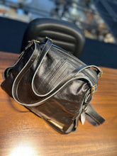 Carregar imagem no visualizador da galeria, Bolsa NORUEGA em couro Legítimo
