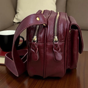 Bolsa GREGA em couro legítimo