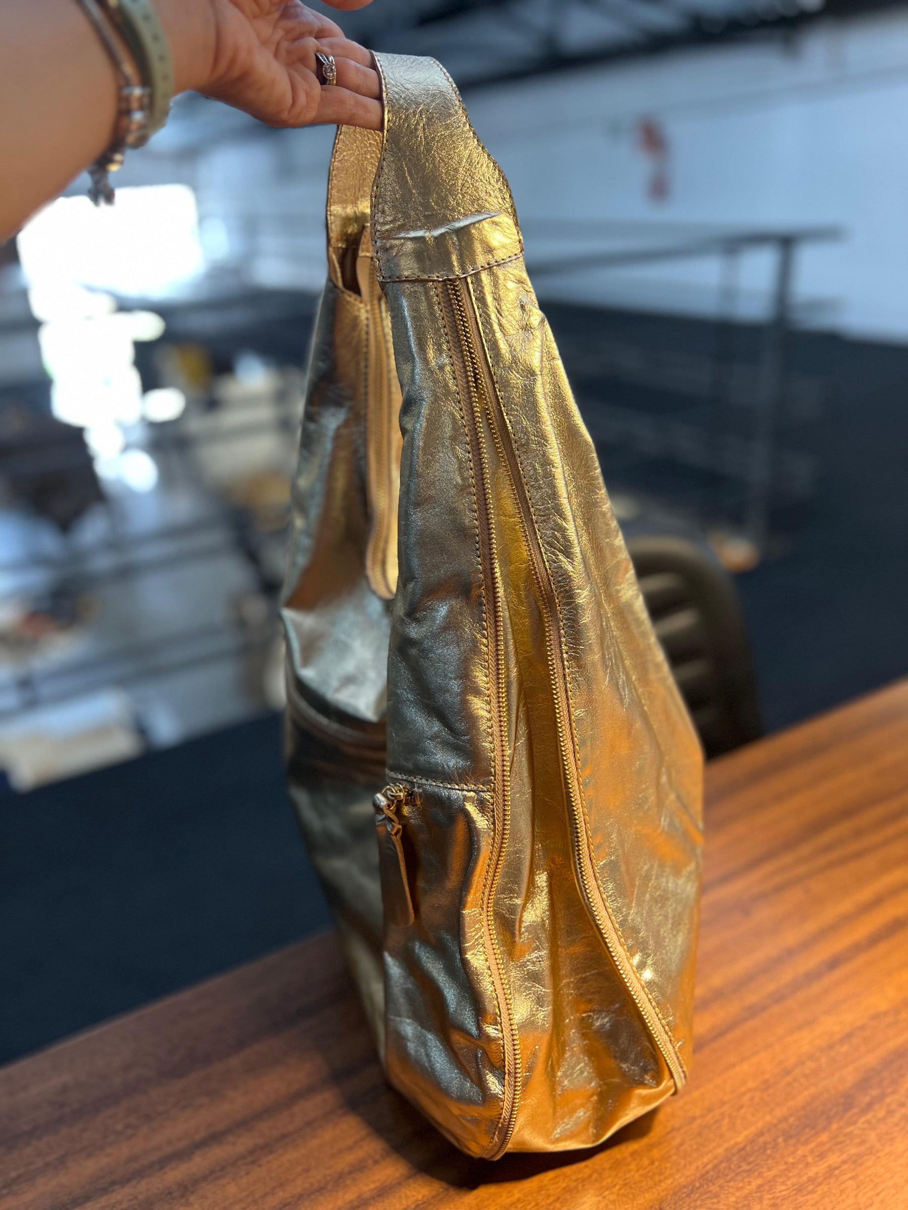Bolsa BANGKOK em couro legítimo