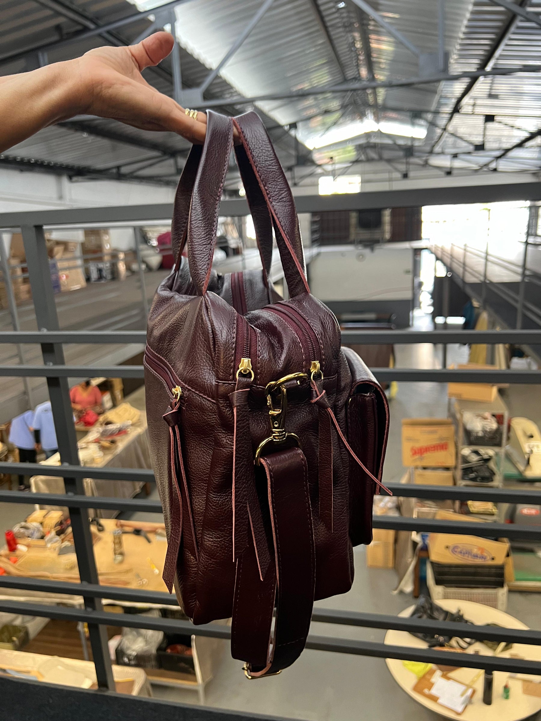 Bolsa COPENHAGEN em couro legítimo