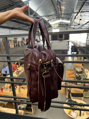 Bolsa COPENHAGEN em couro legítimo