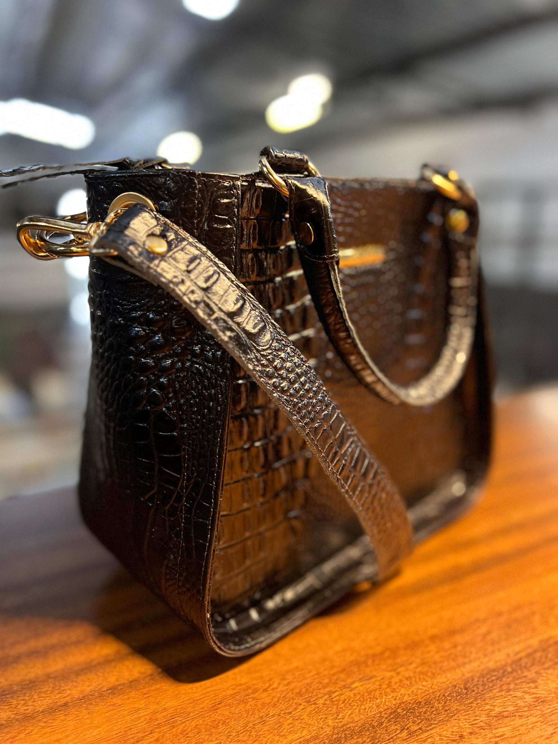 Bolsa MALDIVAS em couro legítimo