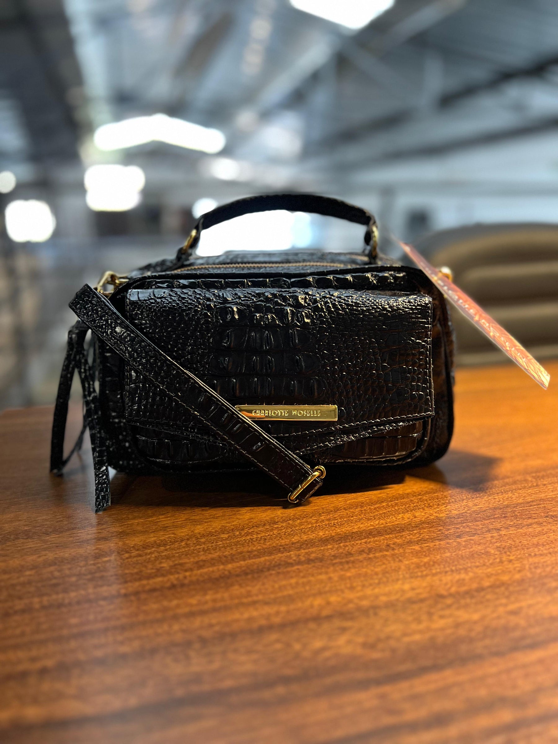 Bolsa MÔNACO em couro legítimo