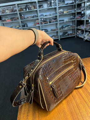 Bolsa SUÍÇA em couro legítimo