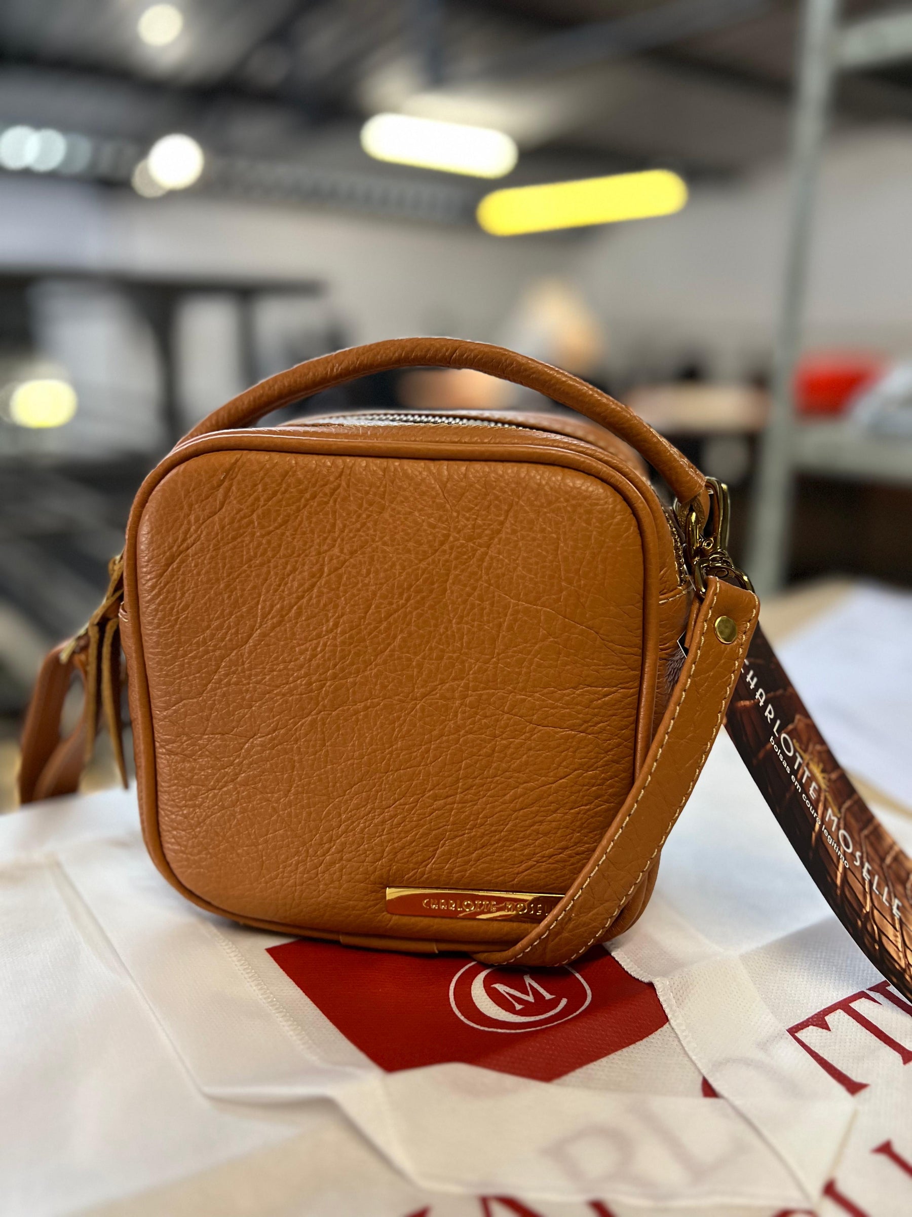 Bolsa CANCUN em couro legítimo