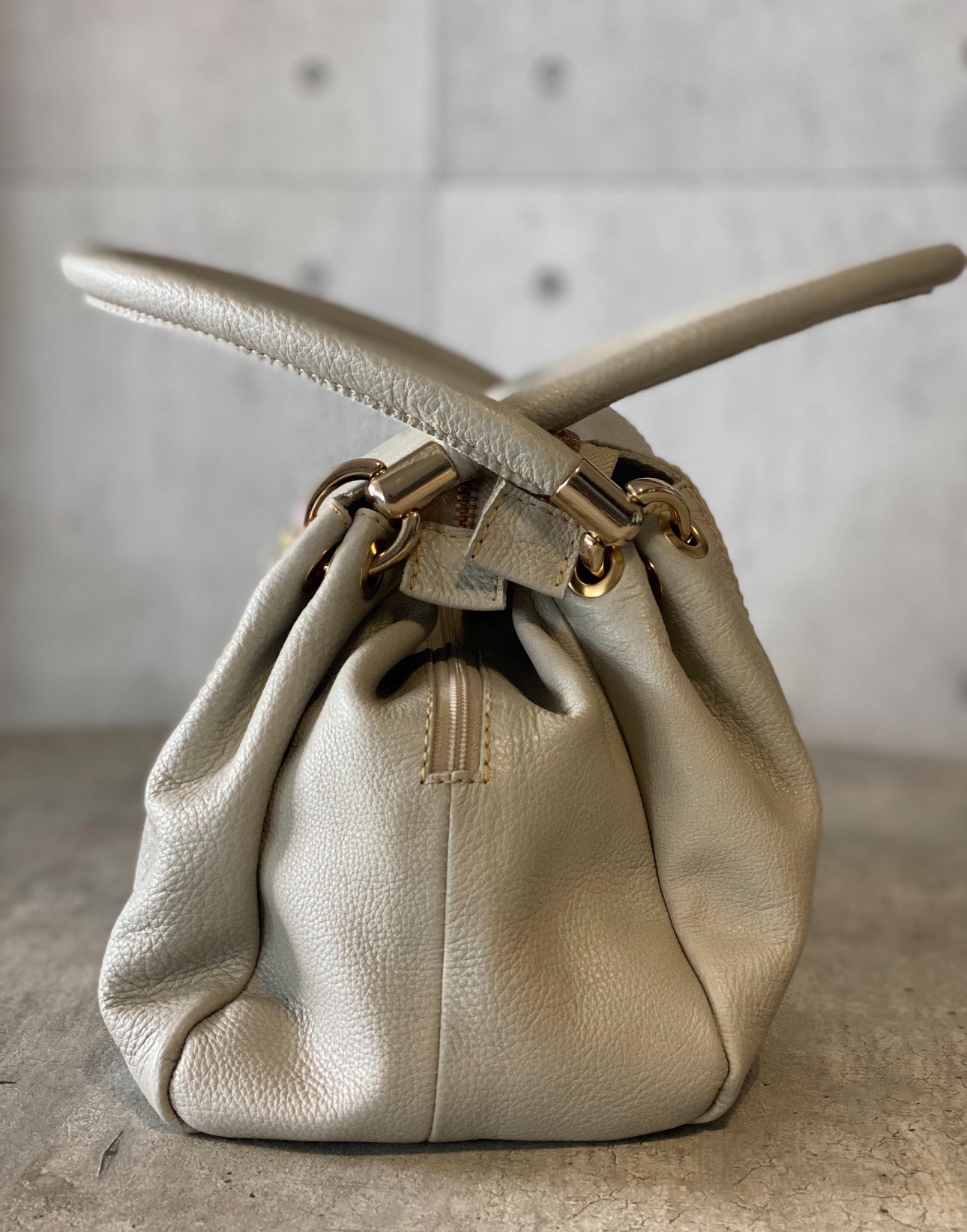 Bolsa VIENA em couro legítimo