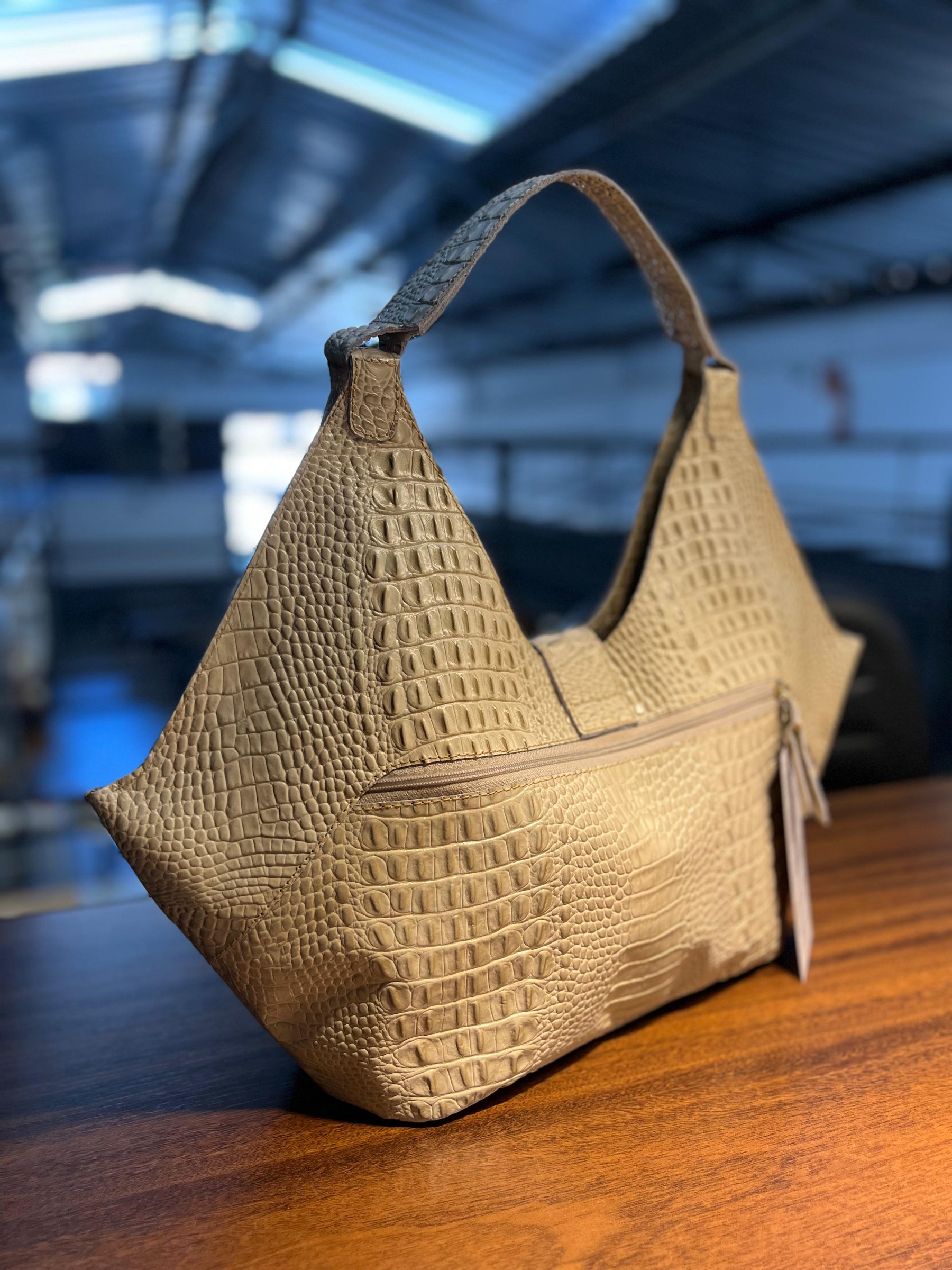 Lançamento! Bolsa CAPRI em couro legítimo