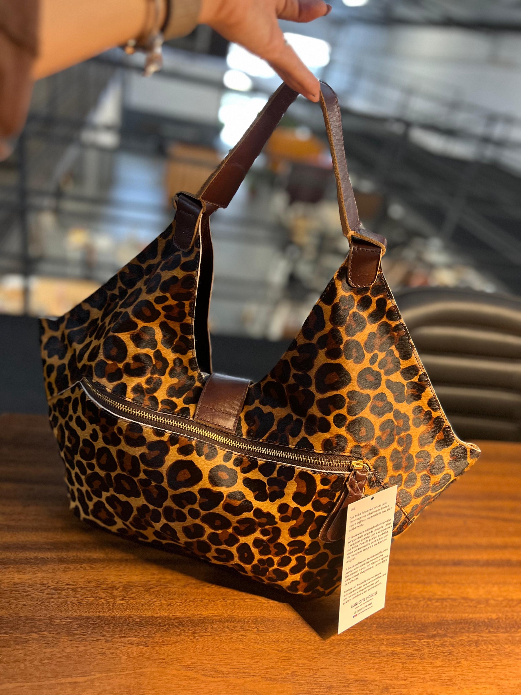 Lançamento! Bolsa CAPRI em couro legítimo