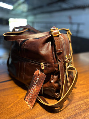 Bolsa NORUEGA em couro Legítimo