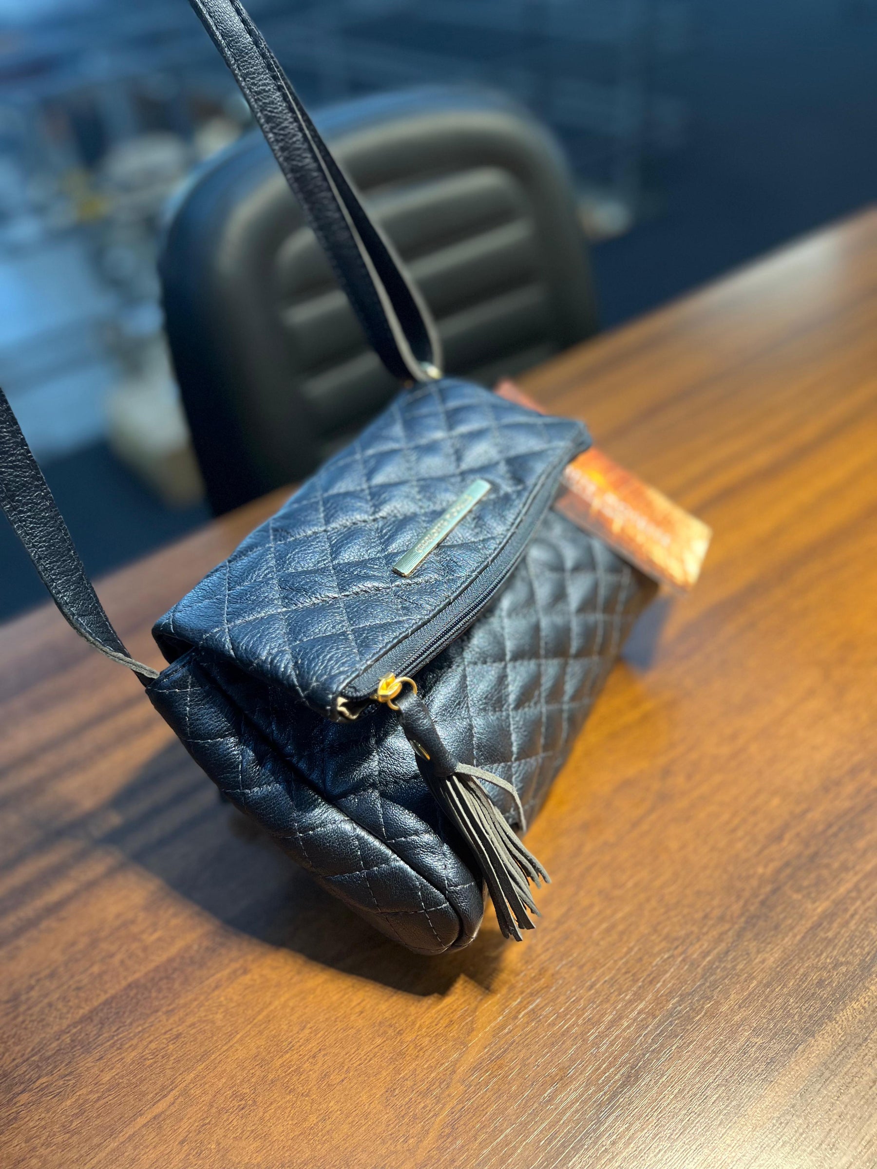 Bolsa ATENAS em couro legítimo