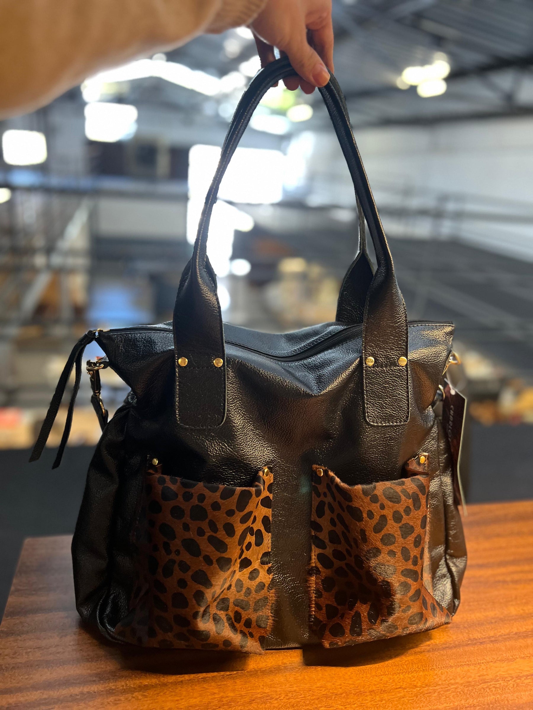 Bolsa VALÊNCIA  em couro legítimo