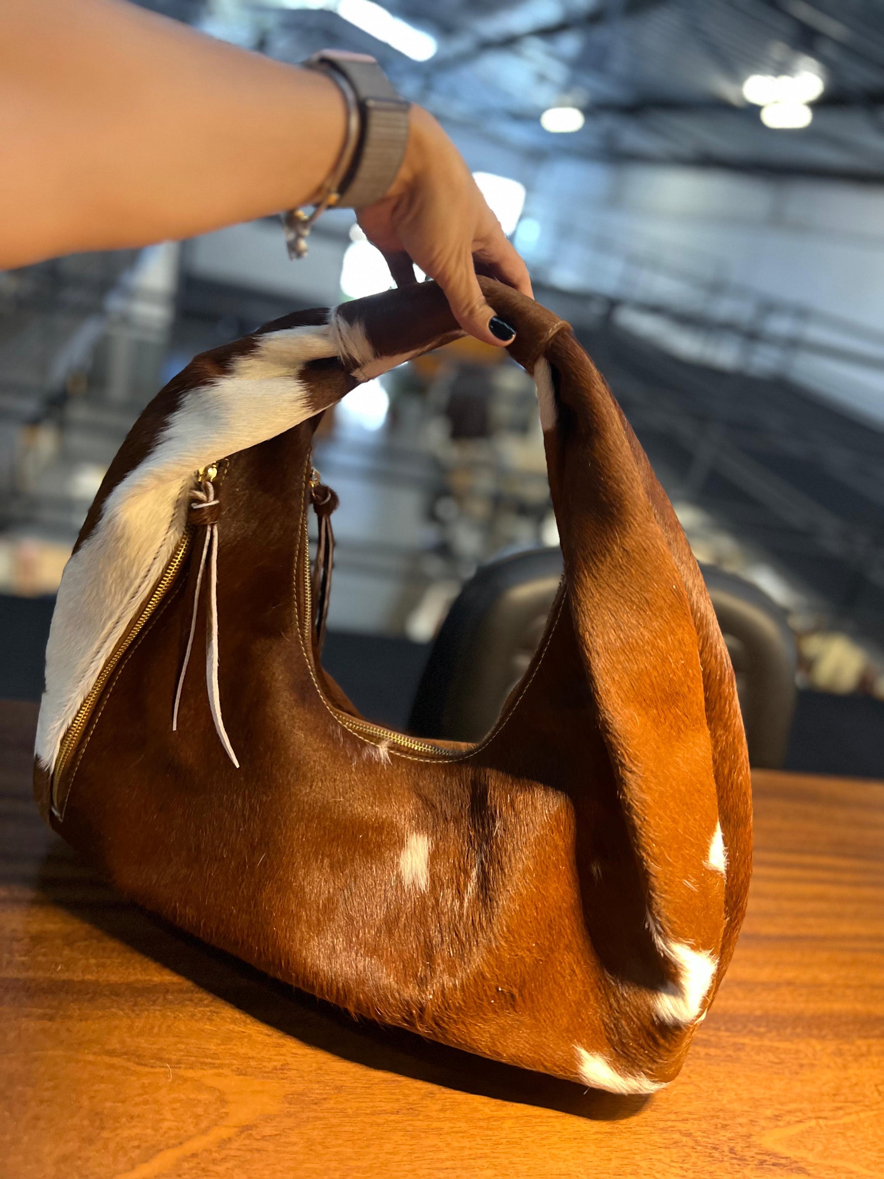 Bolsa AVALON em couro legítimo