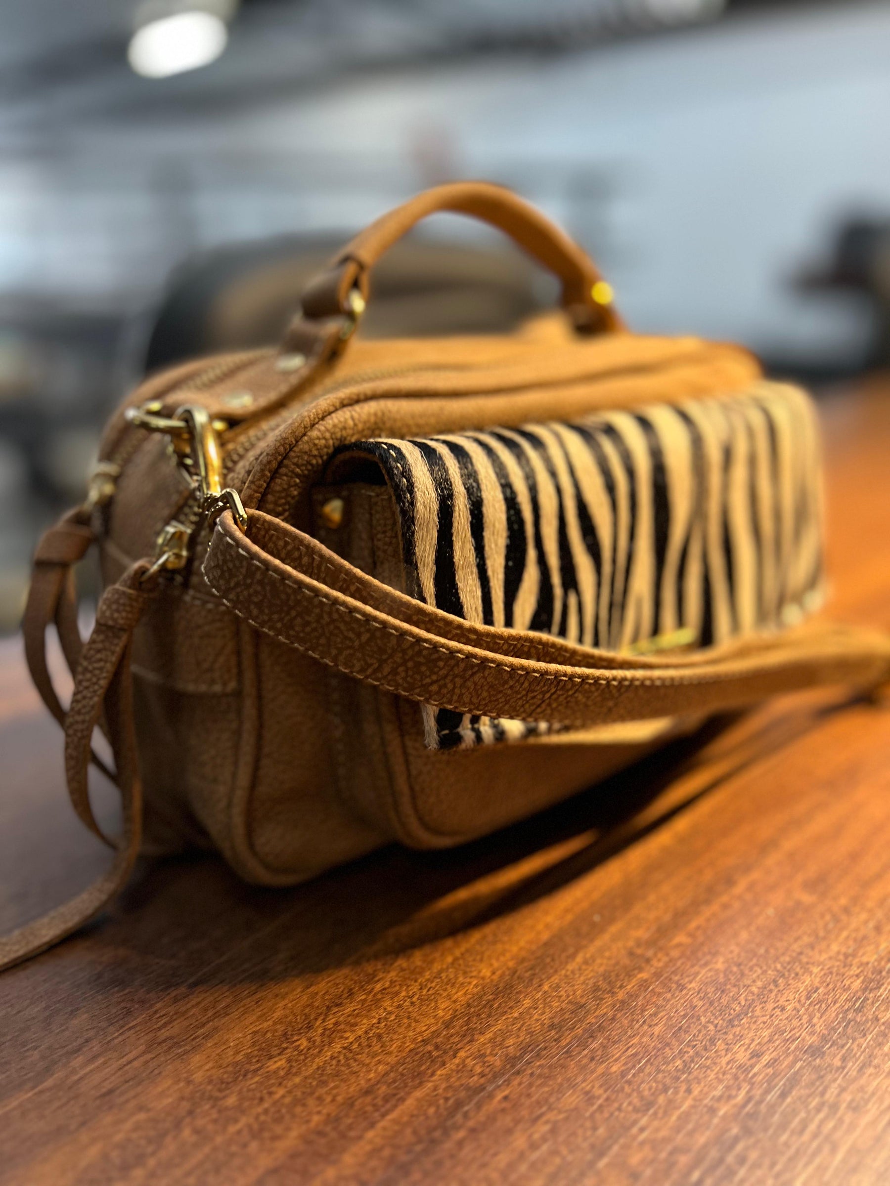 Bolsa MÔNACO em couro legítimo