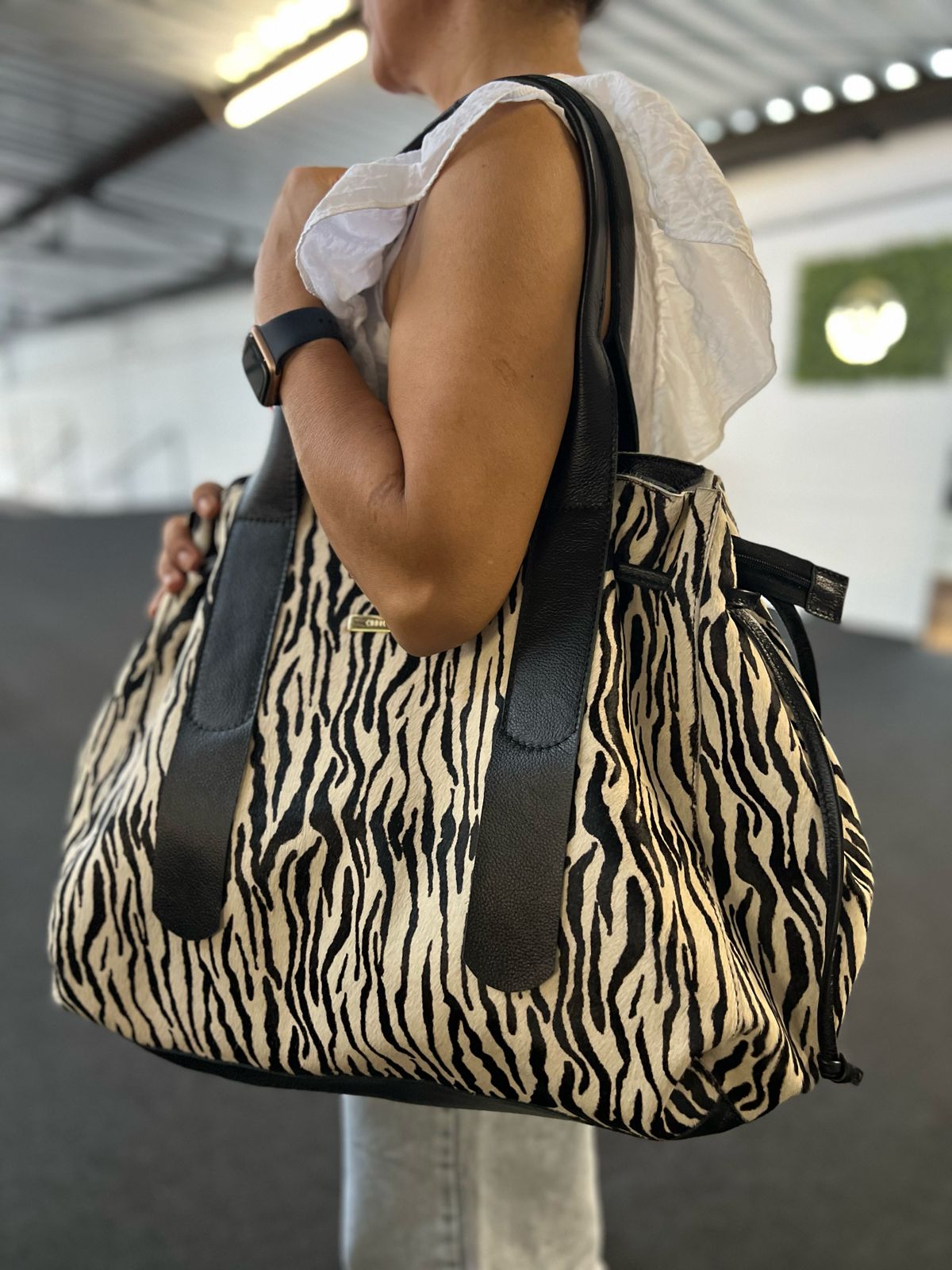 Bolsa SANTORINI em couro legítimo