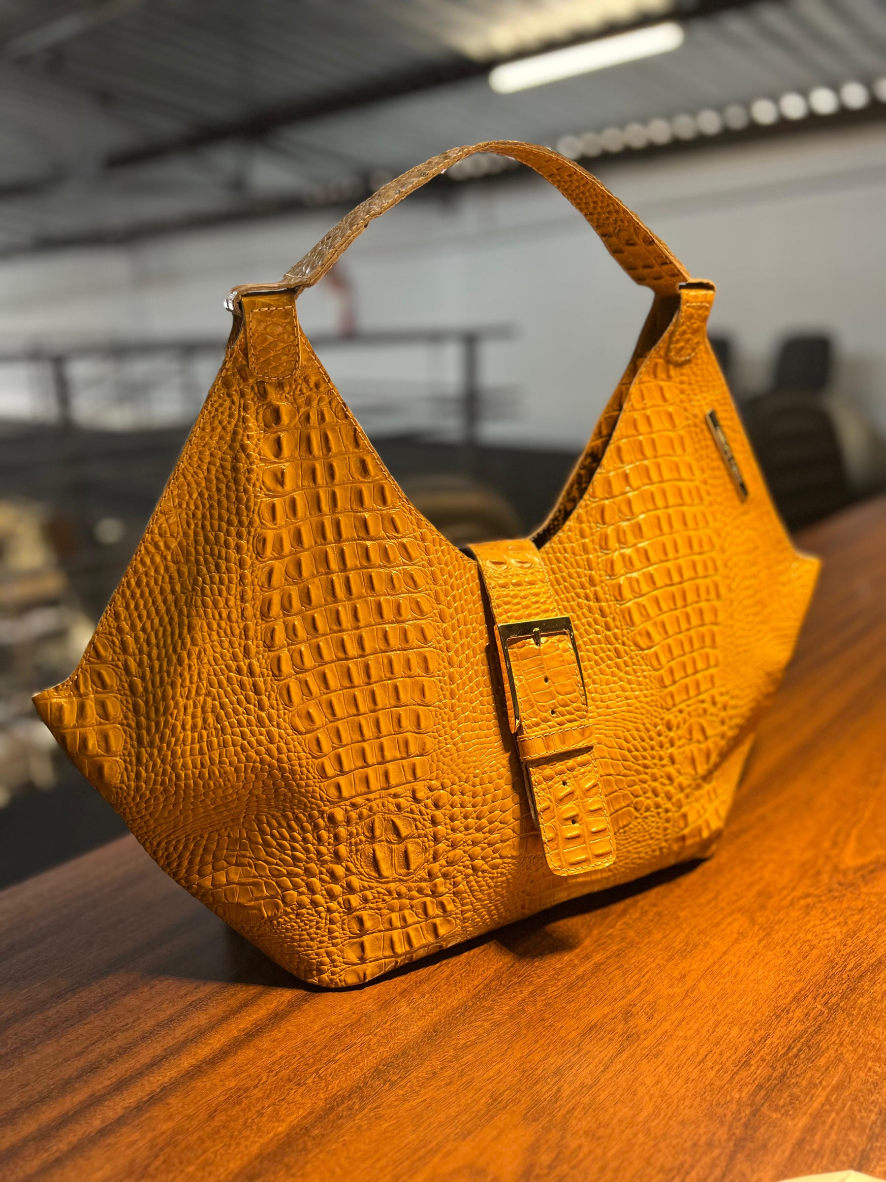 Lançamento! Bolsa CAPRI em couro legítimo