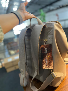 Mala/Mochila ATLAS em couro legítimo