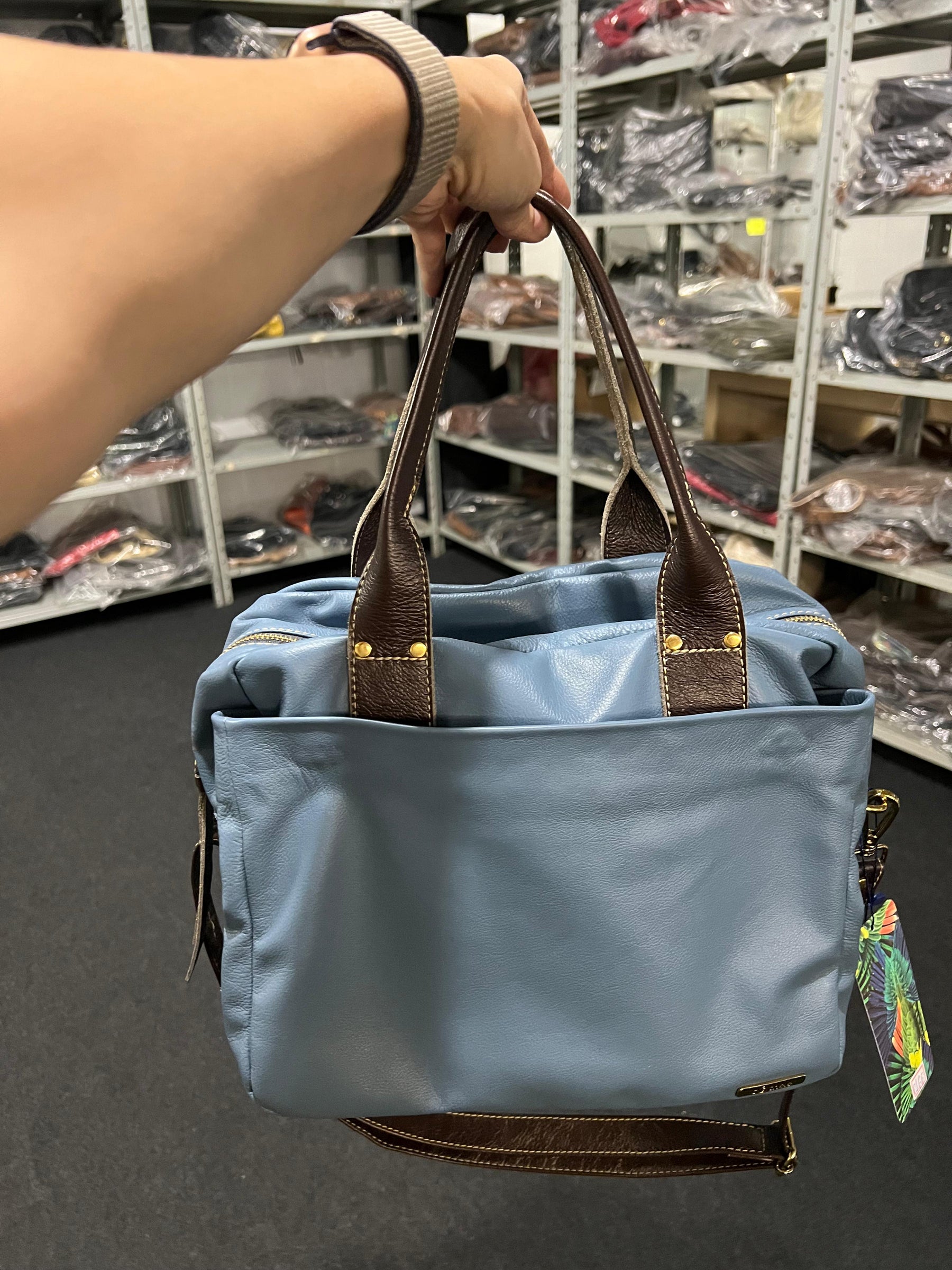 Bolsa BUENOS AIRES em couro legítimo