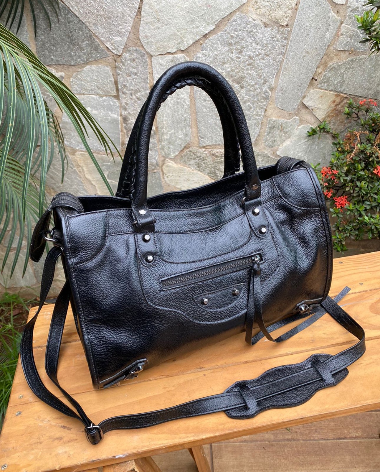 Bolsa BALENCIAGGA em couro legítimo