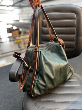 Bolsa NORUEGA em couro Legítimo