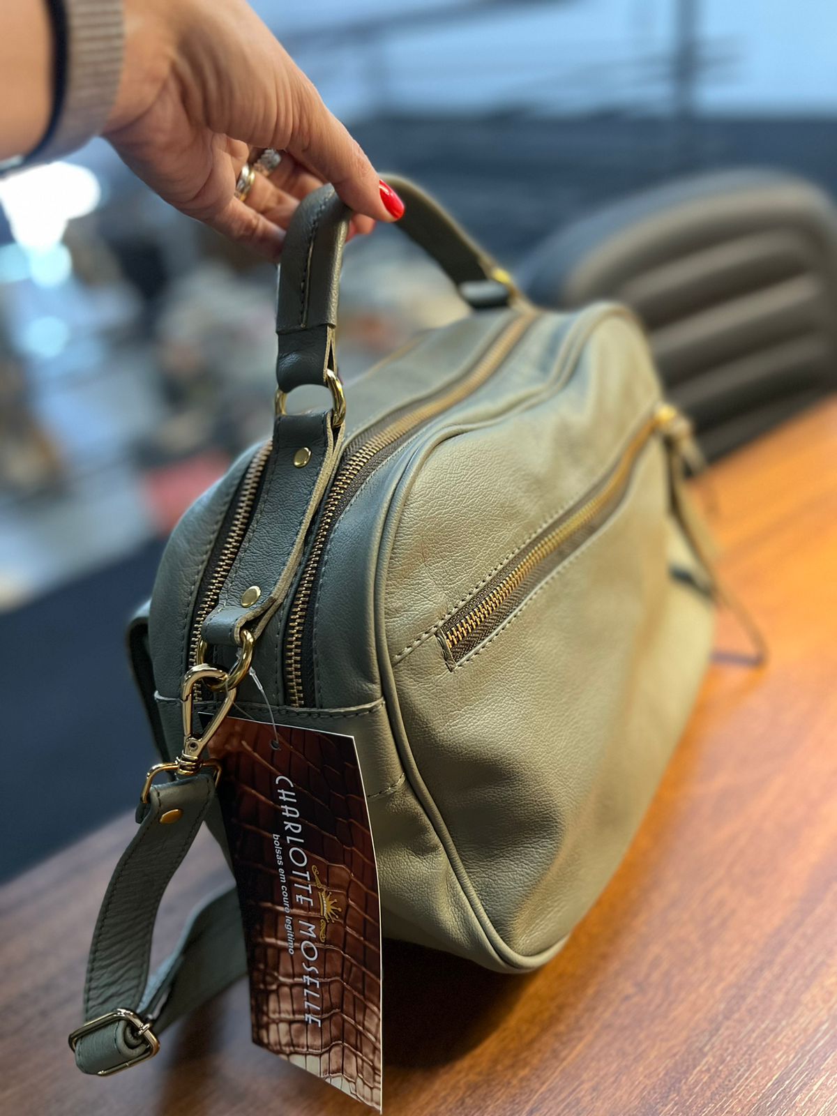 Bolsa MÔNACO em couro legítimo