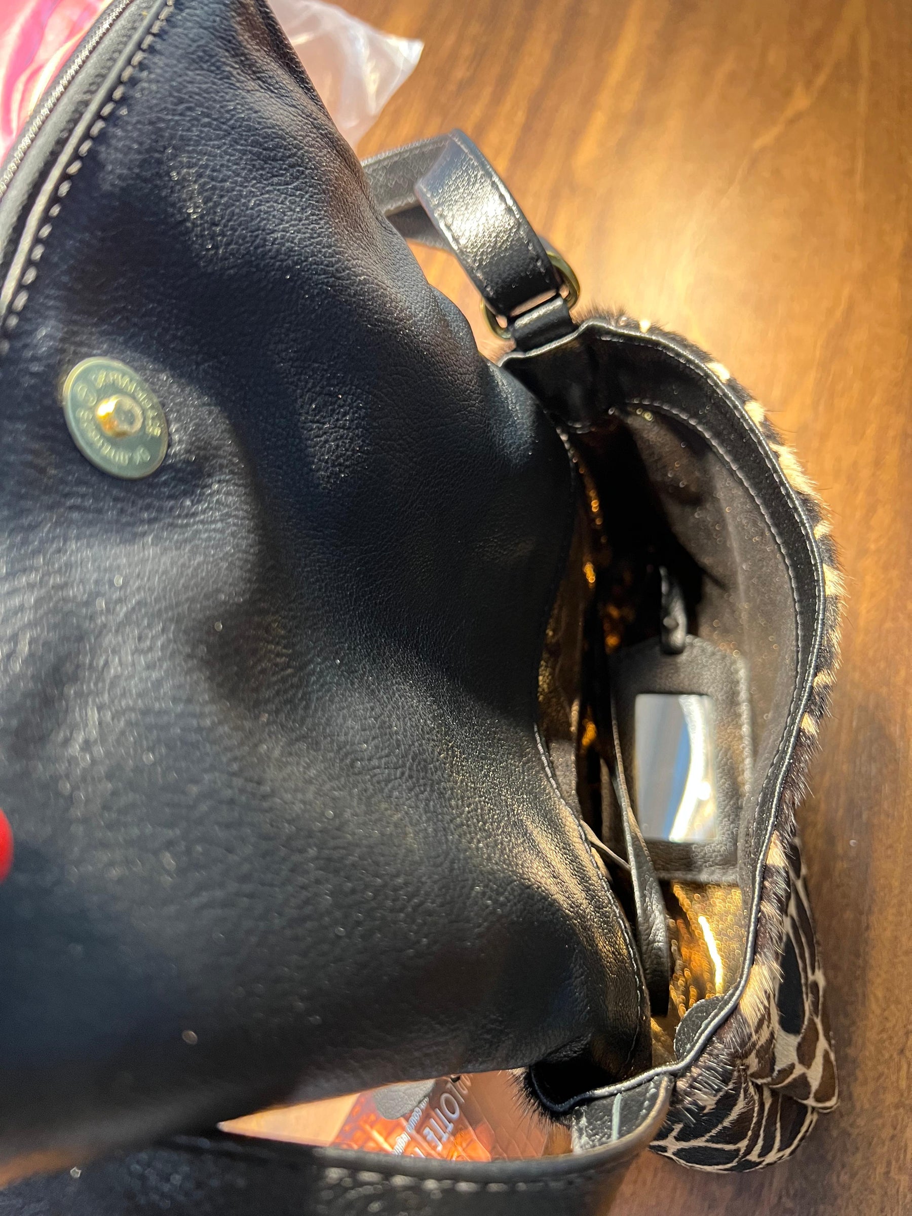 Bolsa ATENAS em couro legítimo