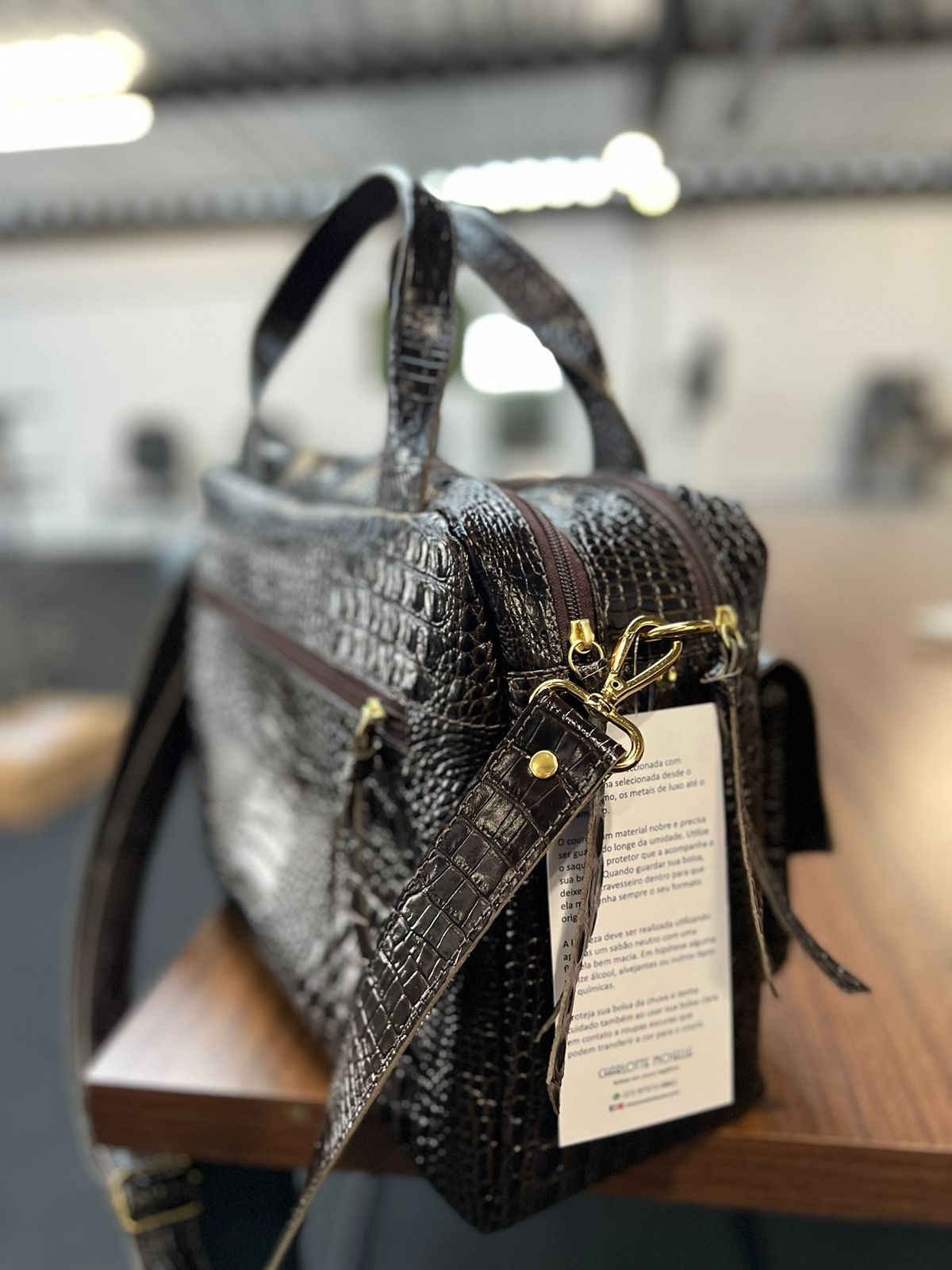 Bolsa COPENHAGEN em couro legítimo