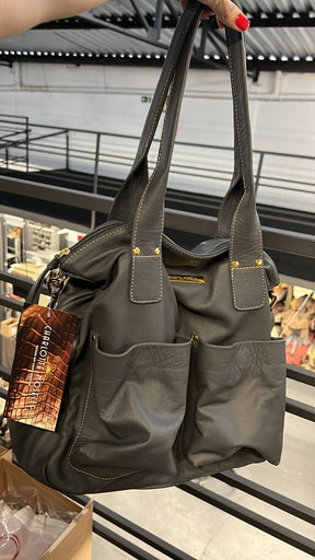 Bolsa VALÊNCIA  em couro legítimo