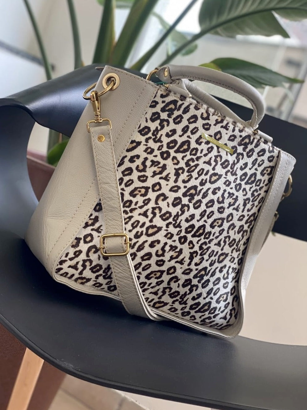 Bolsa MALDIVAS em couro legítimo