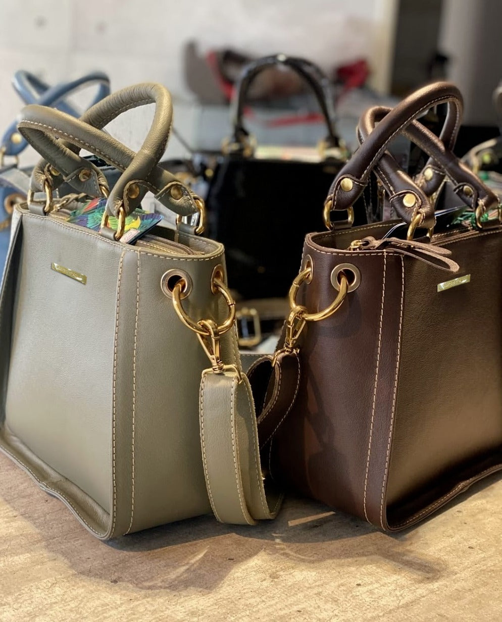 Bolsa MALDIVAS em couro legítimo