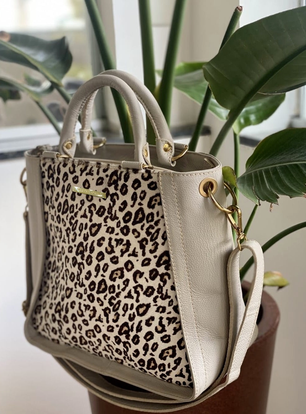 Bolsa MALDIVAS em couro legítimo