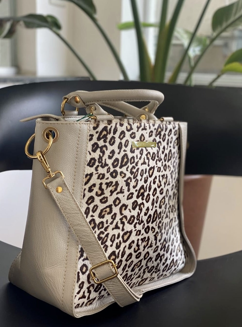 Bolsa MALDIVAS em couro legítimo