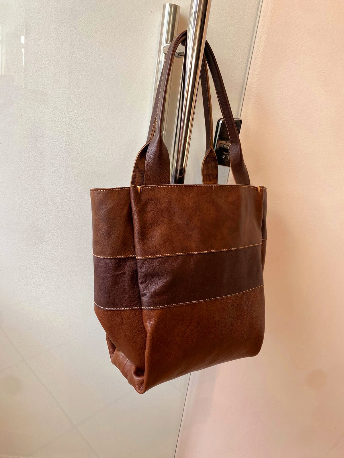Bolsa FLORENZA em couro legítimo
