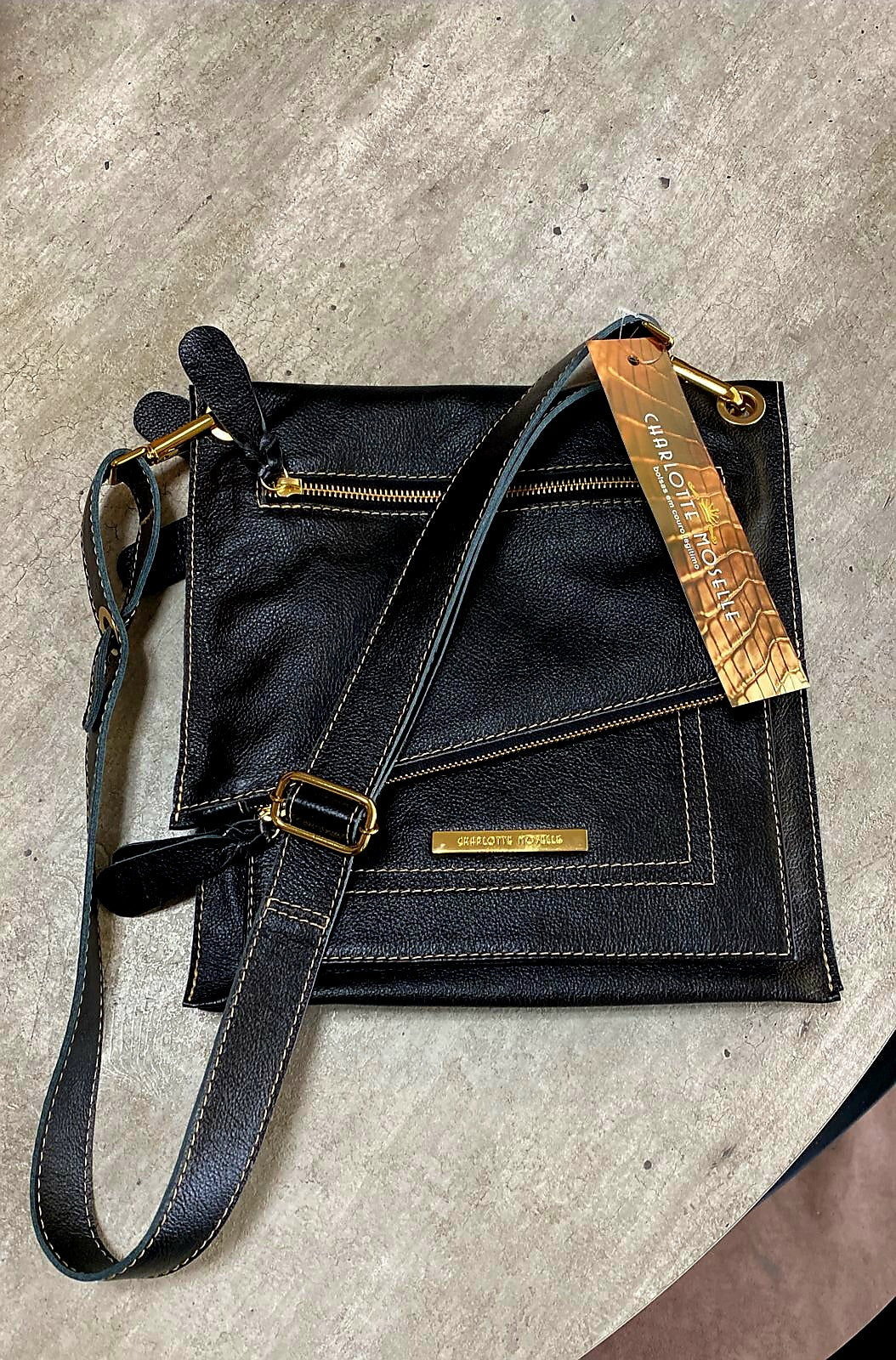 Bolsa DIJON em couro legítimo