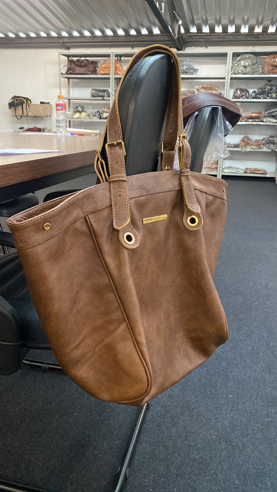 Bolsa COLISEU em couro legítimo