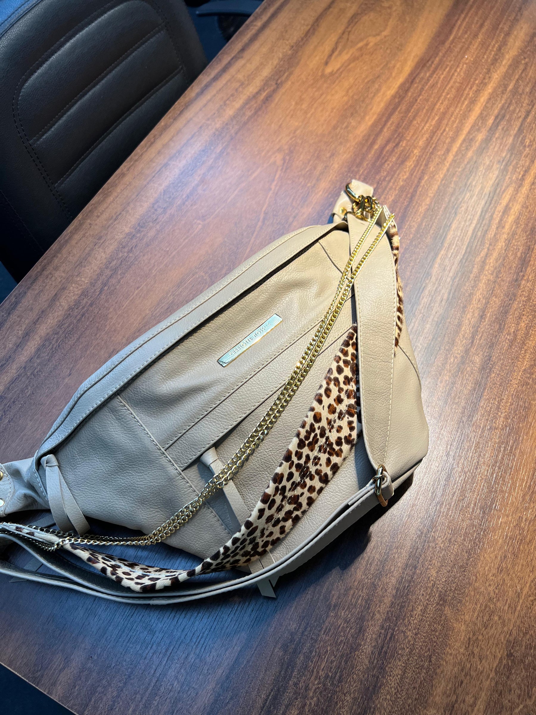 Bolsa IPANEMA em couro legítimo