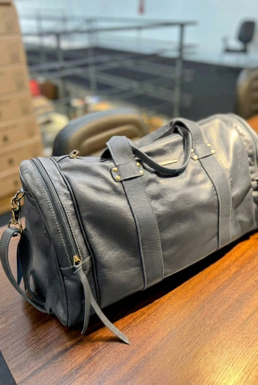 Mala HELSINK em couro legítimo