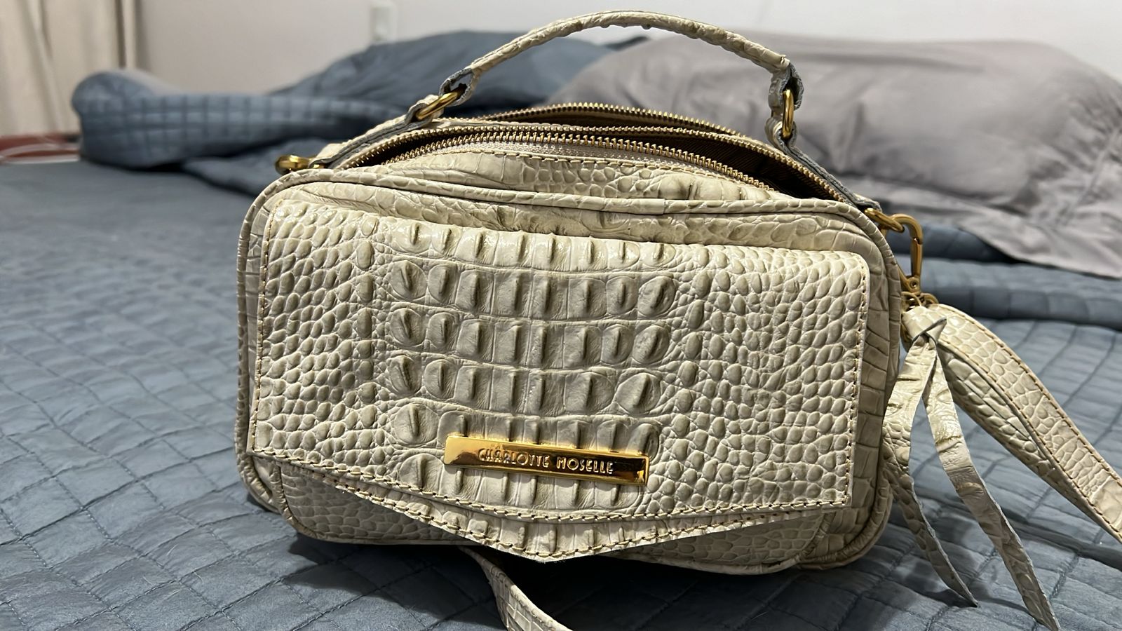 Bolsa MÔNACO em couro legítimo