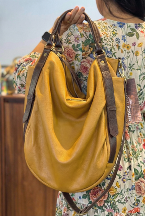 Bolsa HAIA em couro legítimo