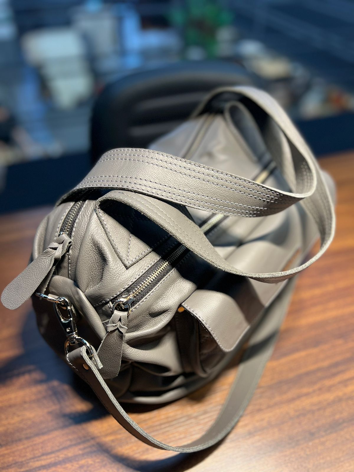 Bolsa BAHAMAS em couro legítimo