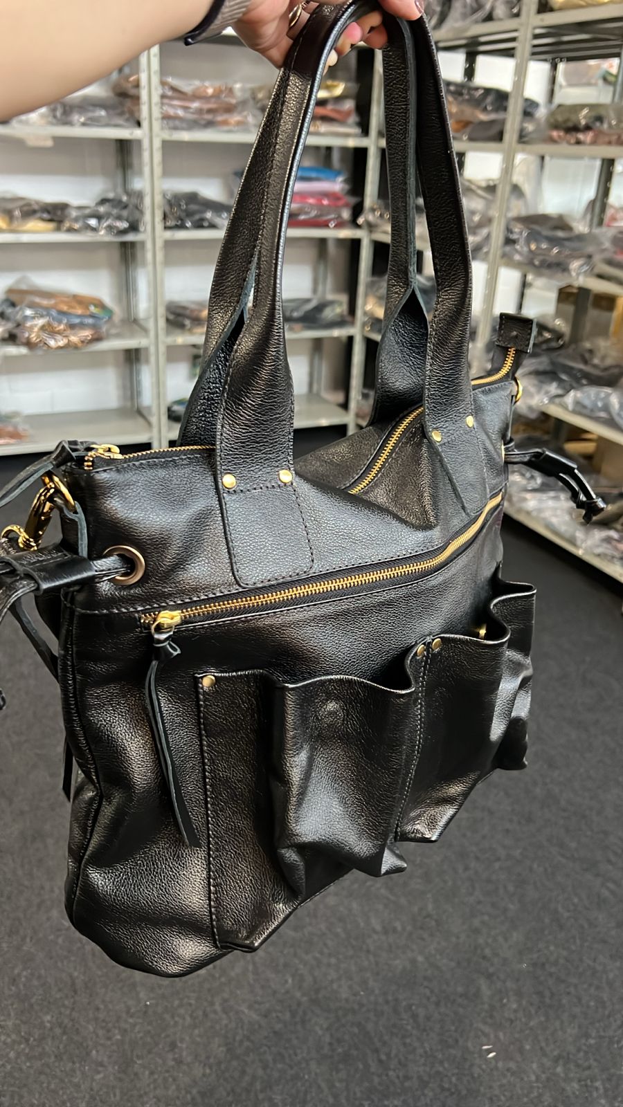 Bolsa BARCELONA em couro legítimo