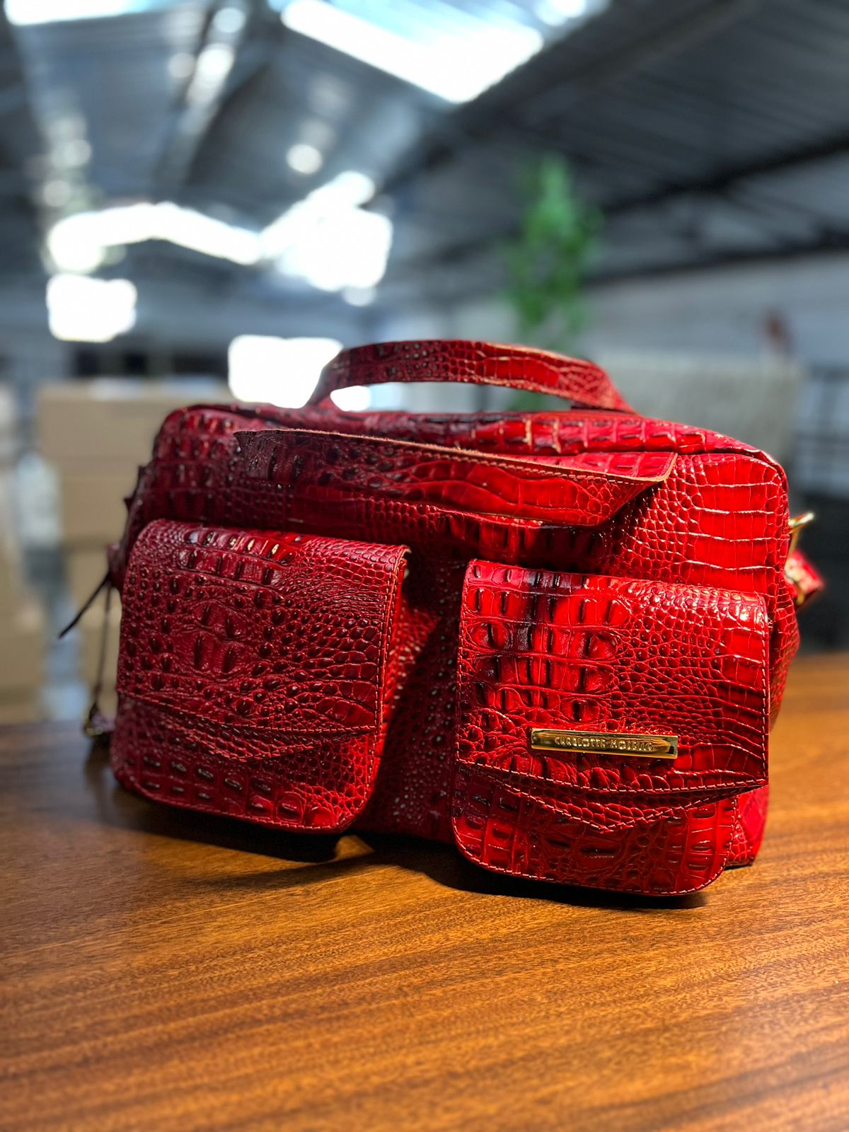 Bolsa COPENHAGEN em couro legítimo