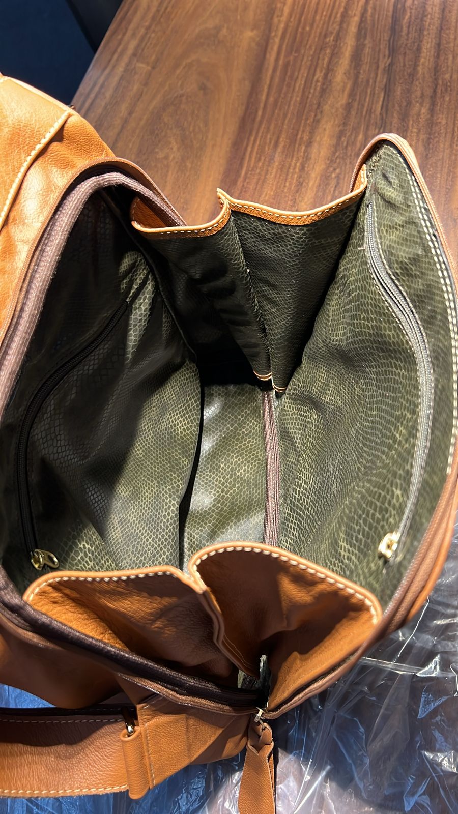 Bolsa Mochila TOKYO em couro legítimo