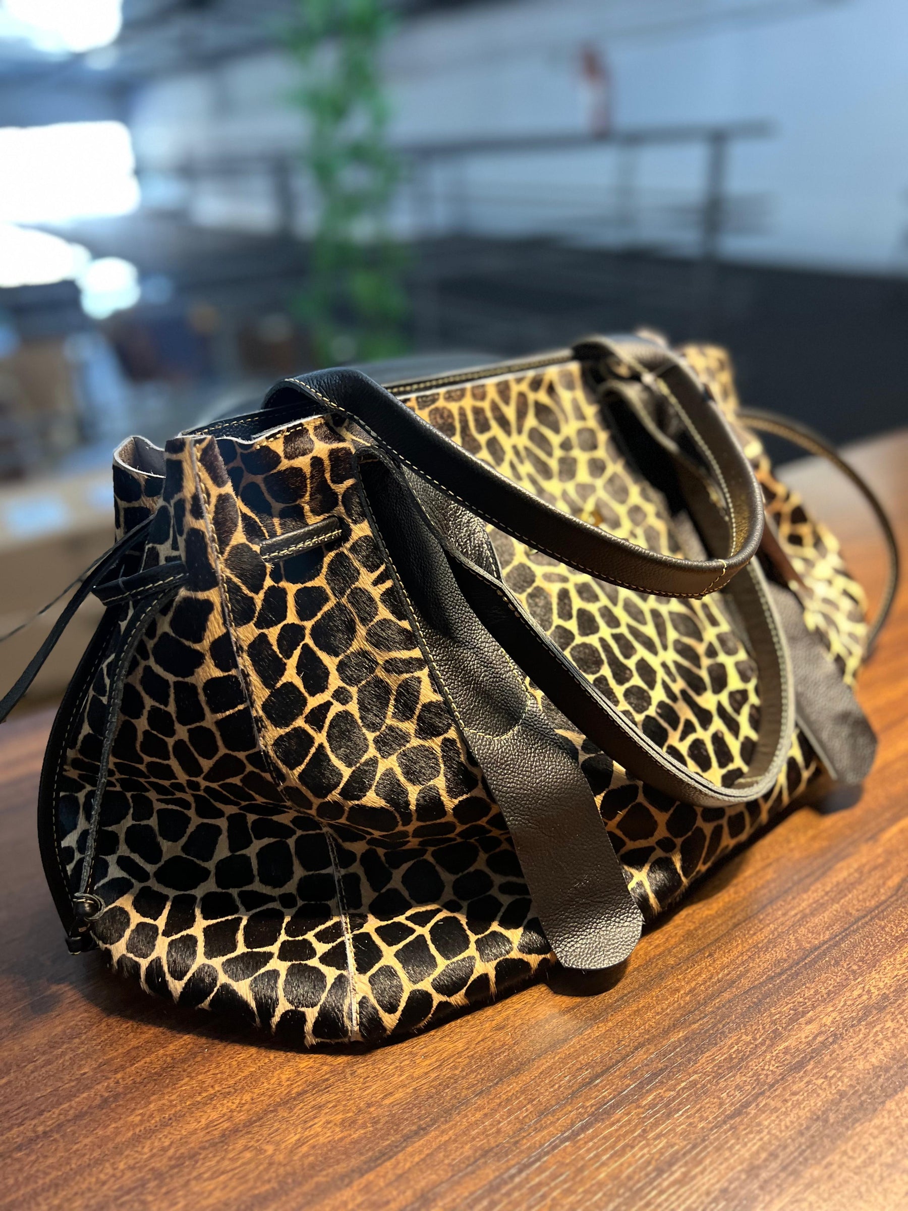 Bolsa SANTORINI em couro legítimo