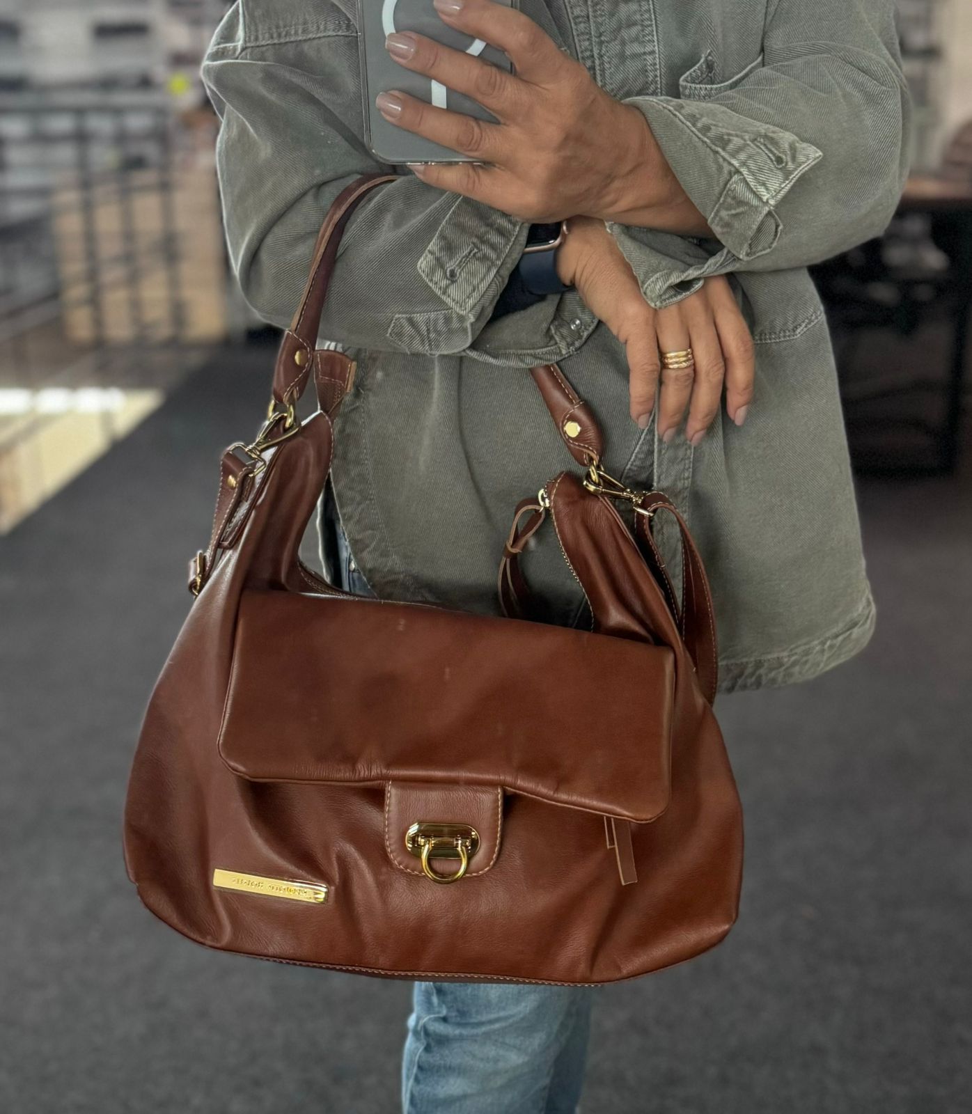 Lançamento! Bolsa ROMÊNIA em couro legítimo