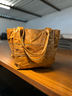 Bolsa FLORENZA em couro legítimo