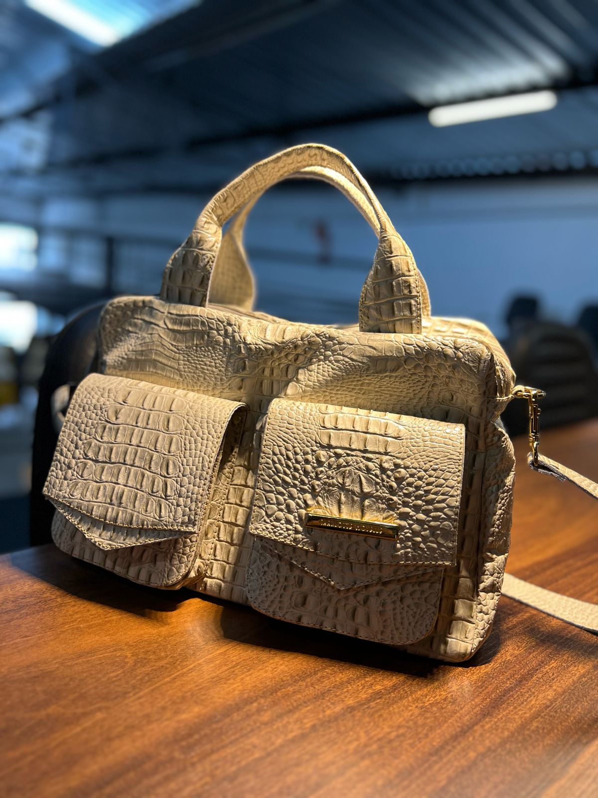 Bolsa COPENHAGEN em couro legítimo