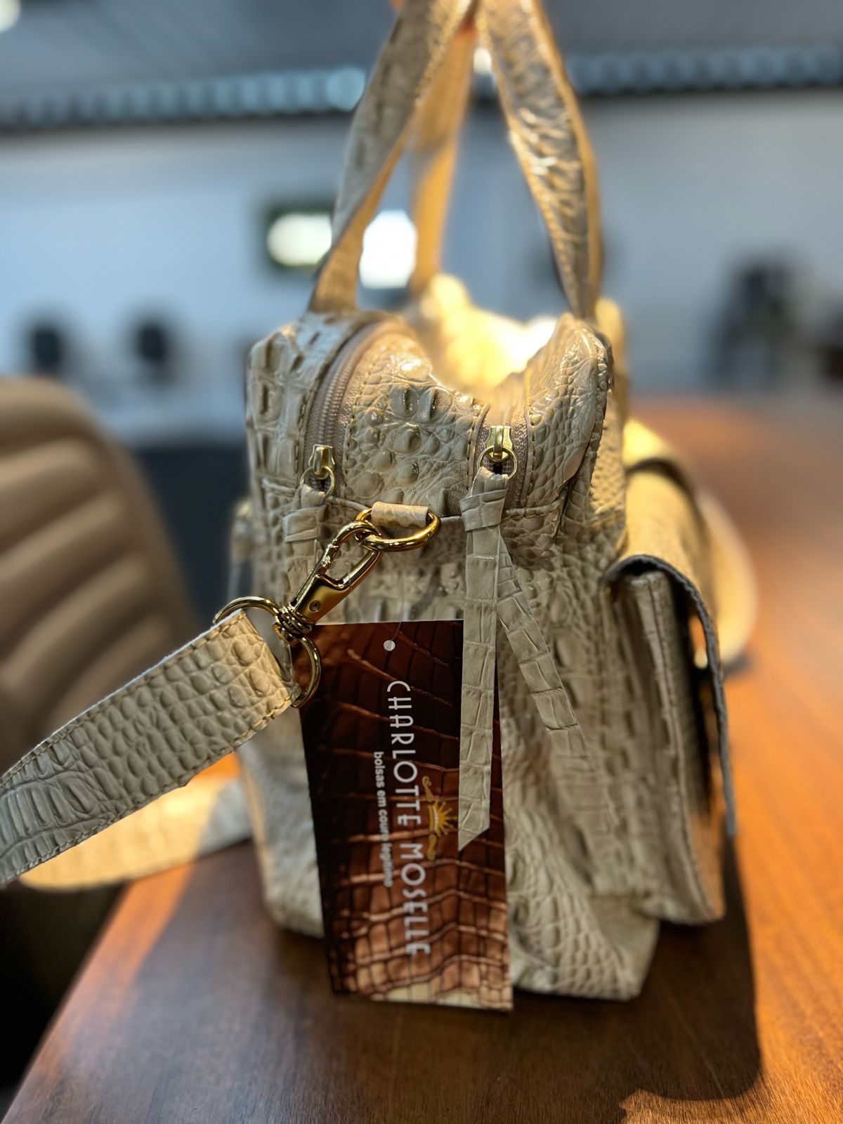 Bolsa COPENHAGEN em couro legítimo