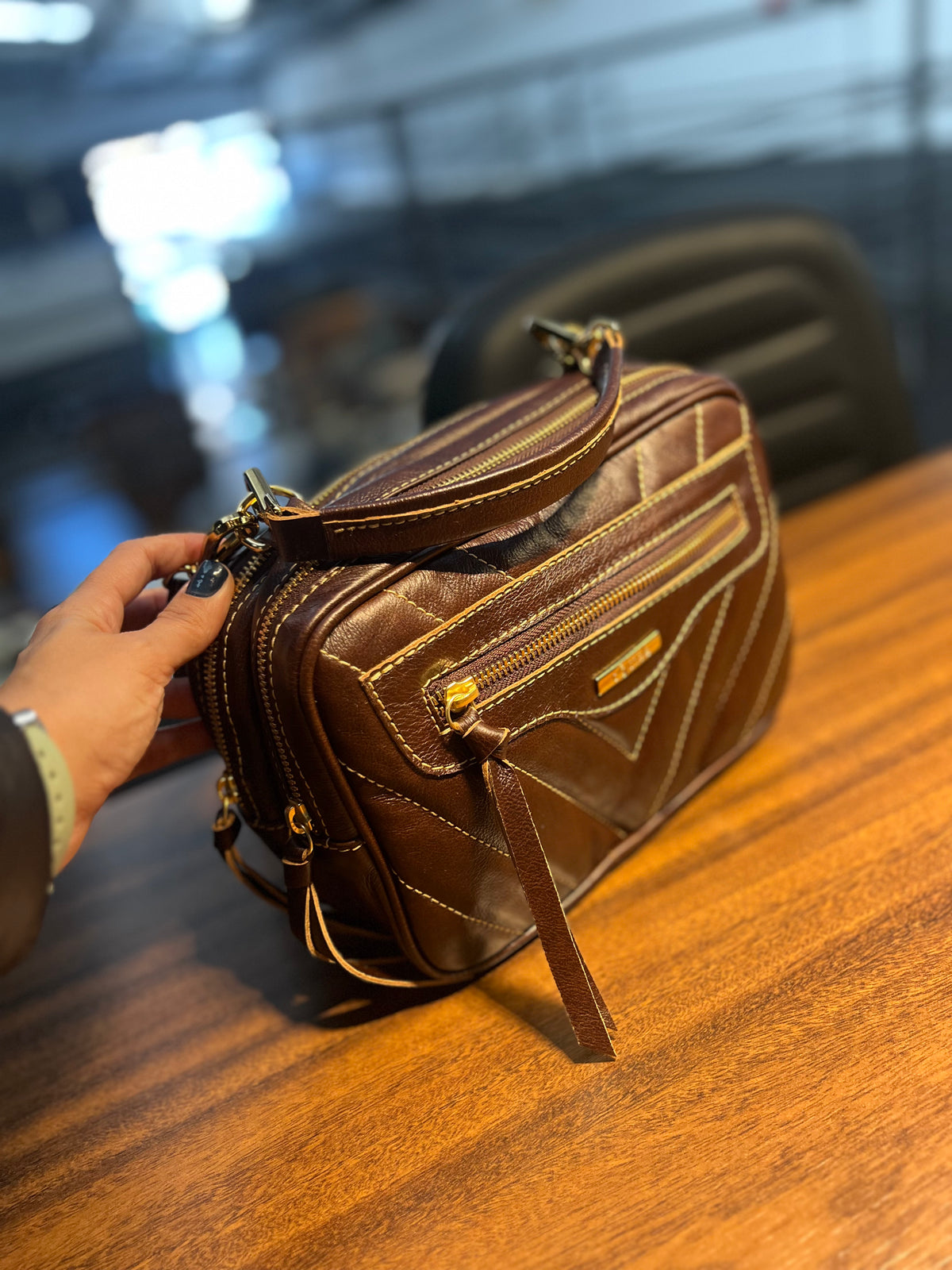 Bolsa GÊNOVA MATELASSÊ em couro legítimo