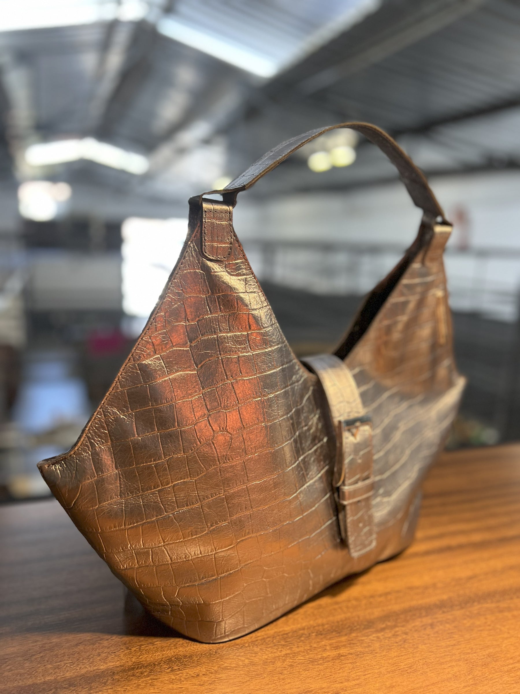 Lançamento! Bolsa CAPRI em couro legítimo