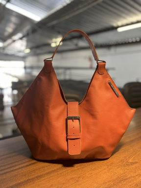 Lançamento! Bolsa CAPRI em couro legítimo